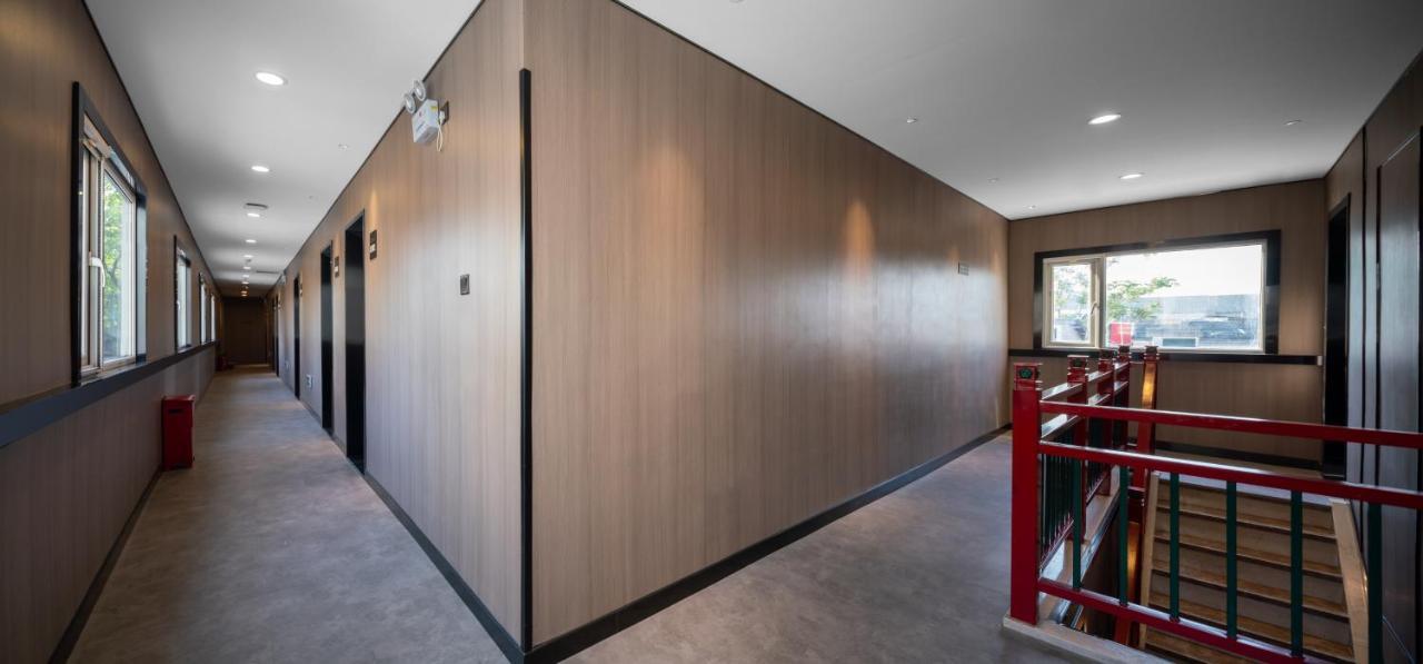 East Sacred Hotel: Near Tiananmen & Metro, Free Amenities