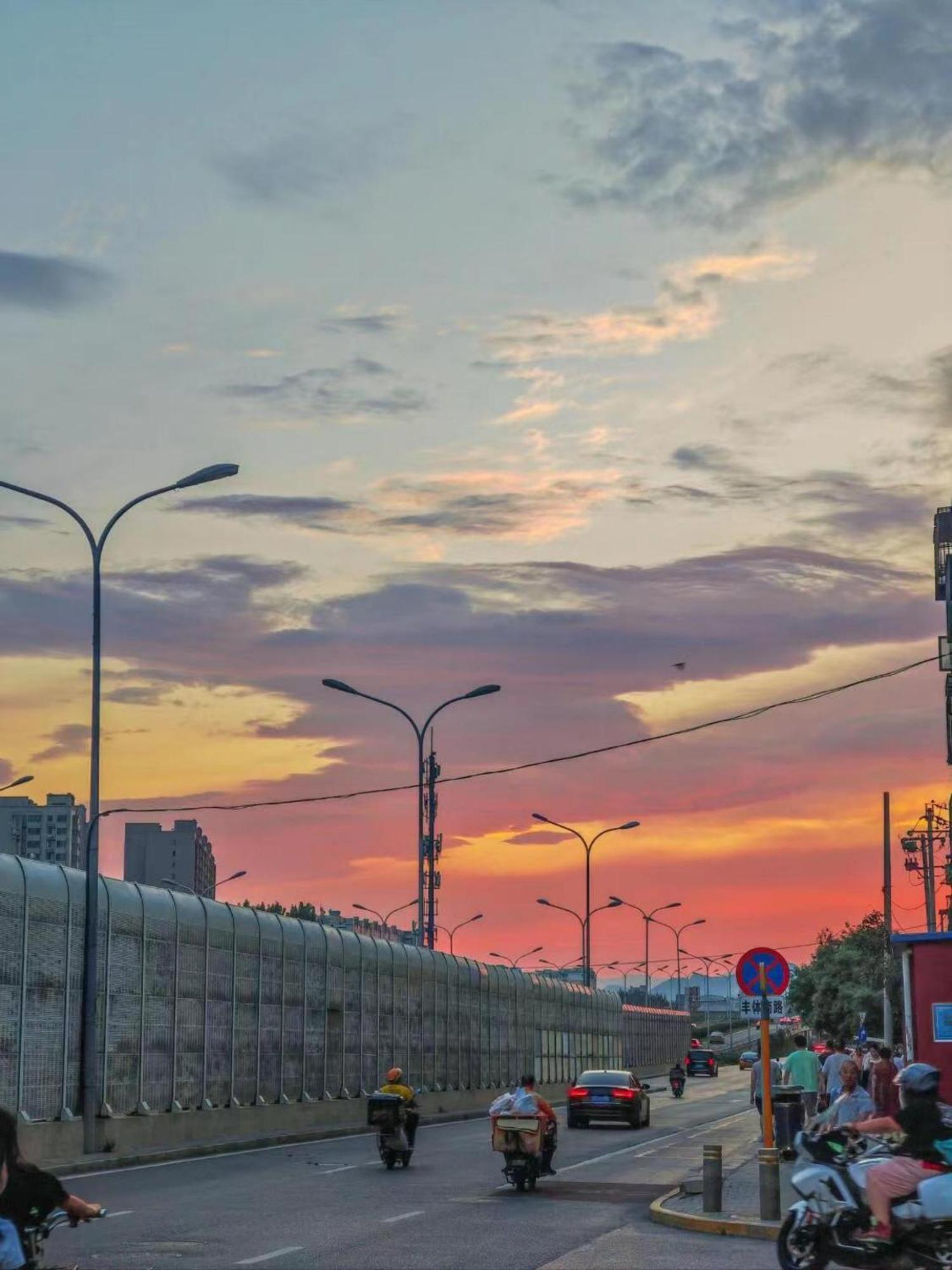 East Sacred Hotel: Near Tiananmen & Metro, Free Amenities