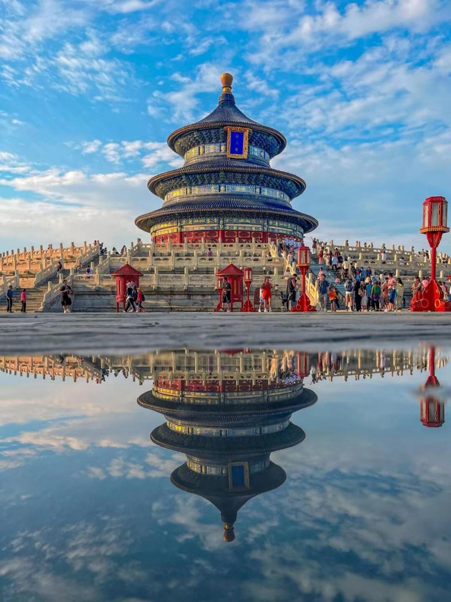 East Sacred Hotel: Near Tiananmen & Metro, Free Amenities Hotel